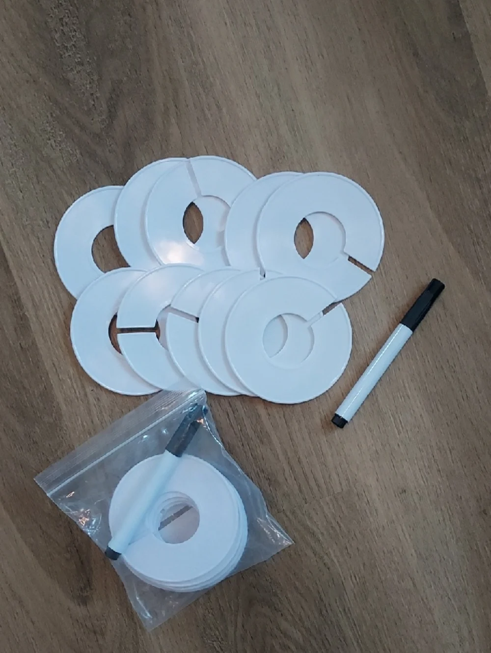 Lot Of 20 Blank Clothing Rack Sizers Round Size Markers Dividers